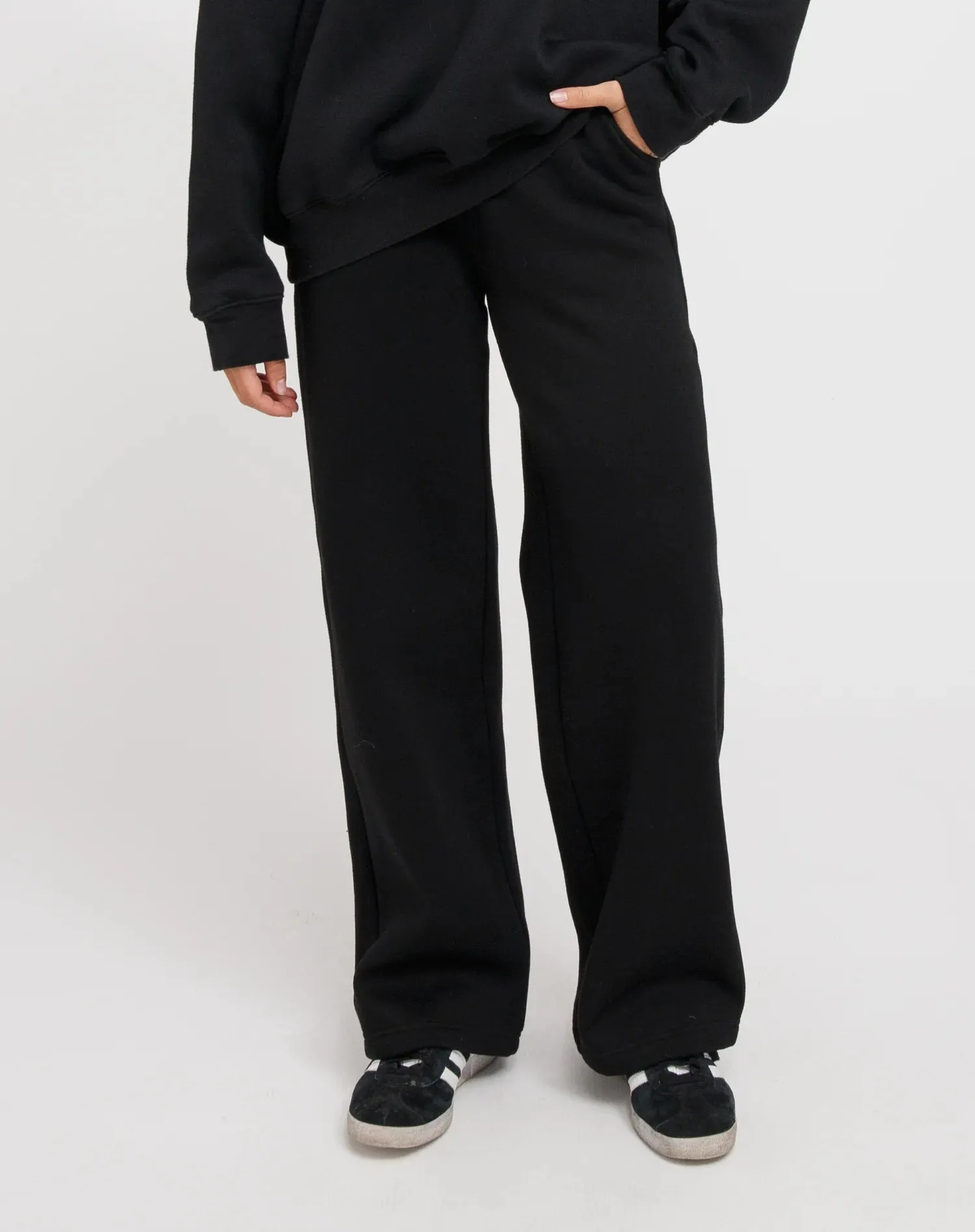 The Perfect Straight Leg Jogger | Black